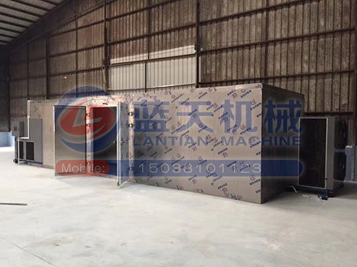 云南空氣能熱泵烘干機安裝現(xiàn)場