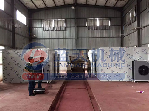 湖北水果烘干機安裝現(xiàn)場